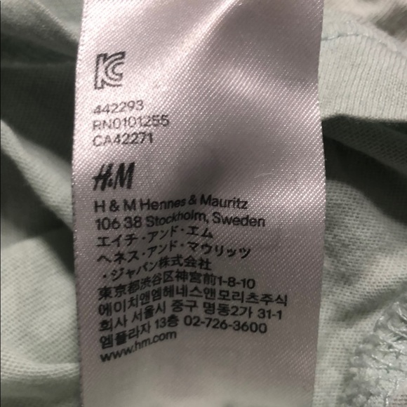 Green tank top that says be my valentine - Picture 3 of 4